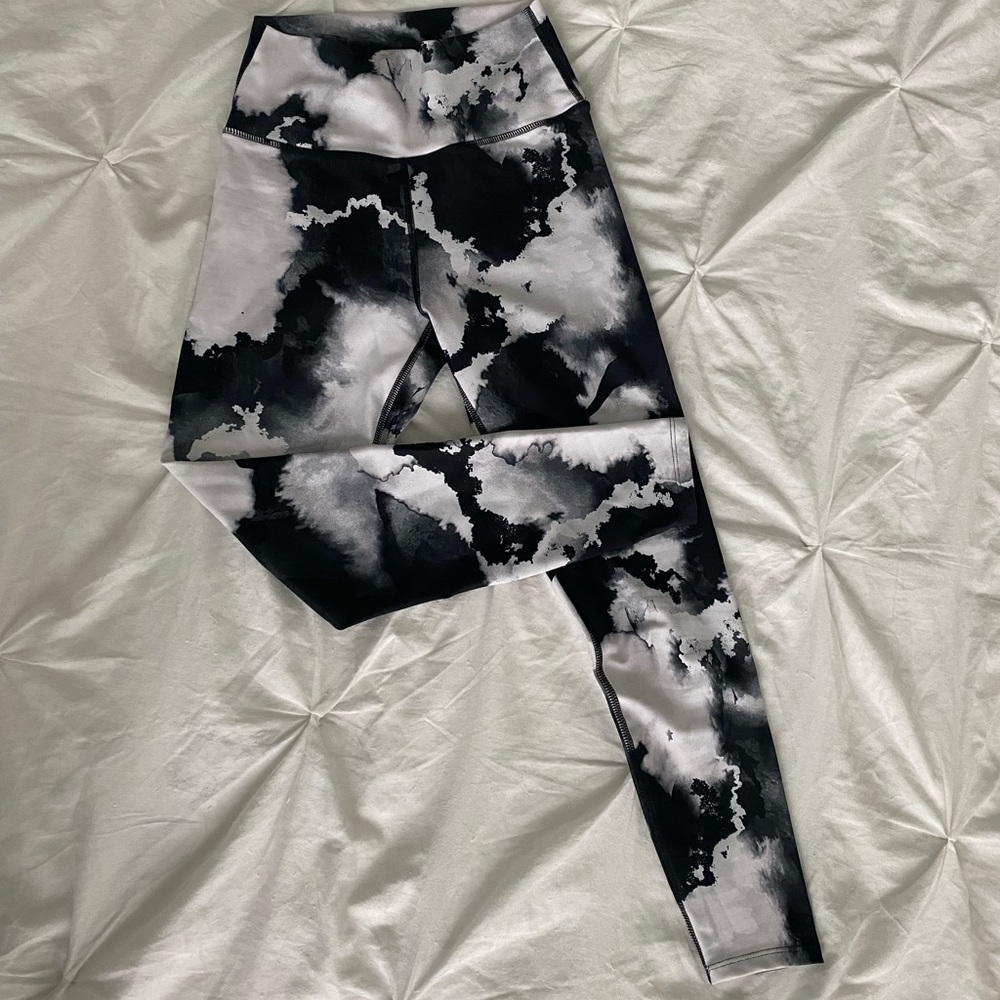 Dupe! Balance athletica storm pant look alike